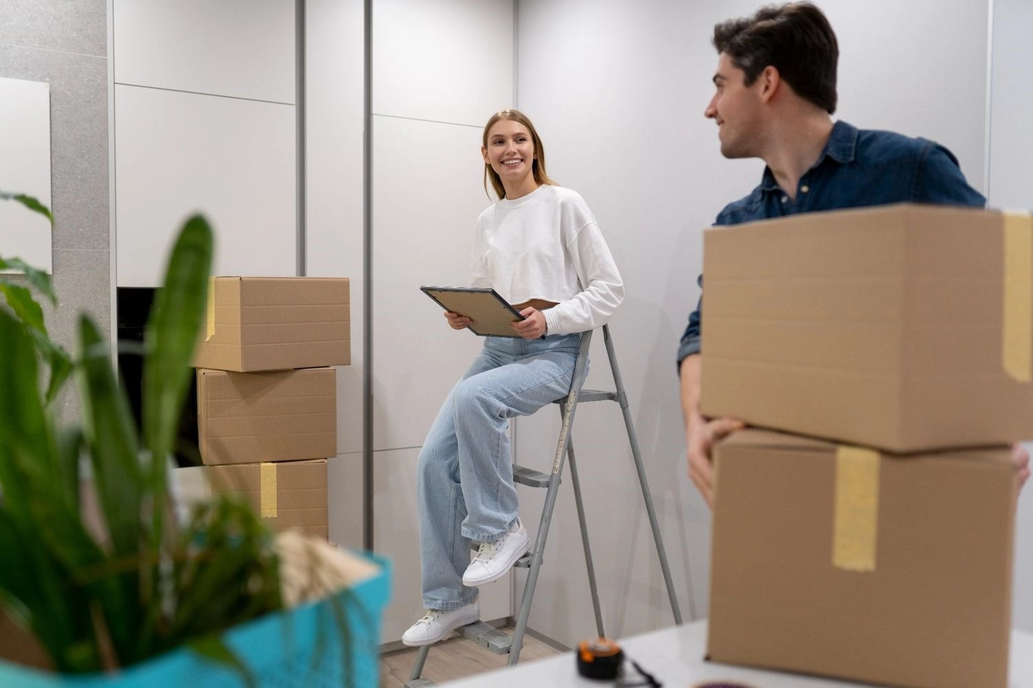 Relocating for Work: Real Estate&nbsp;and&nbsp;Storage Checklist for Long-Distance Moves