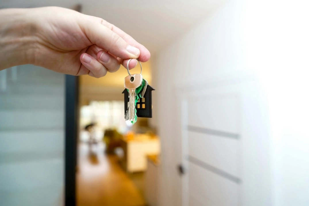 Selling a Home in an Area With Harsh Weather? Key Upgrades Buyers Want