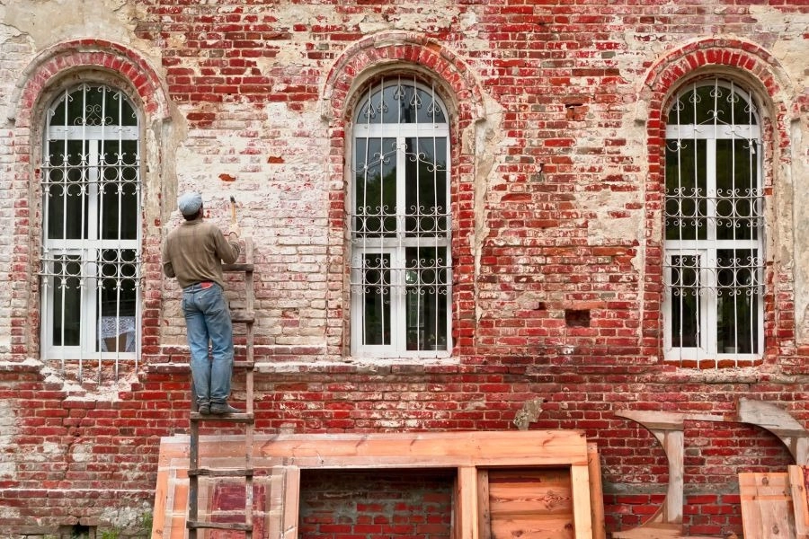 The Challenges of Renovating Historic Buildings -