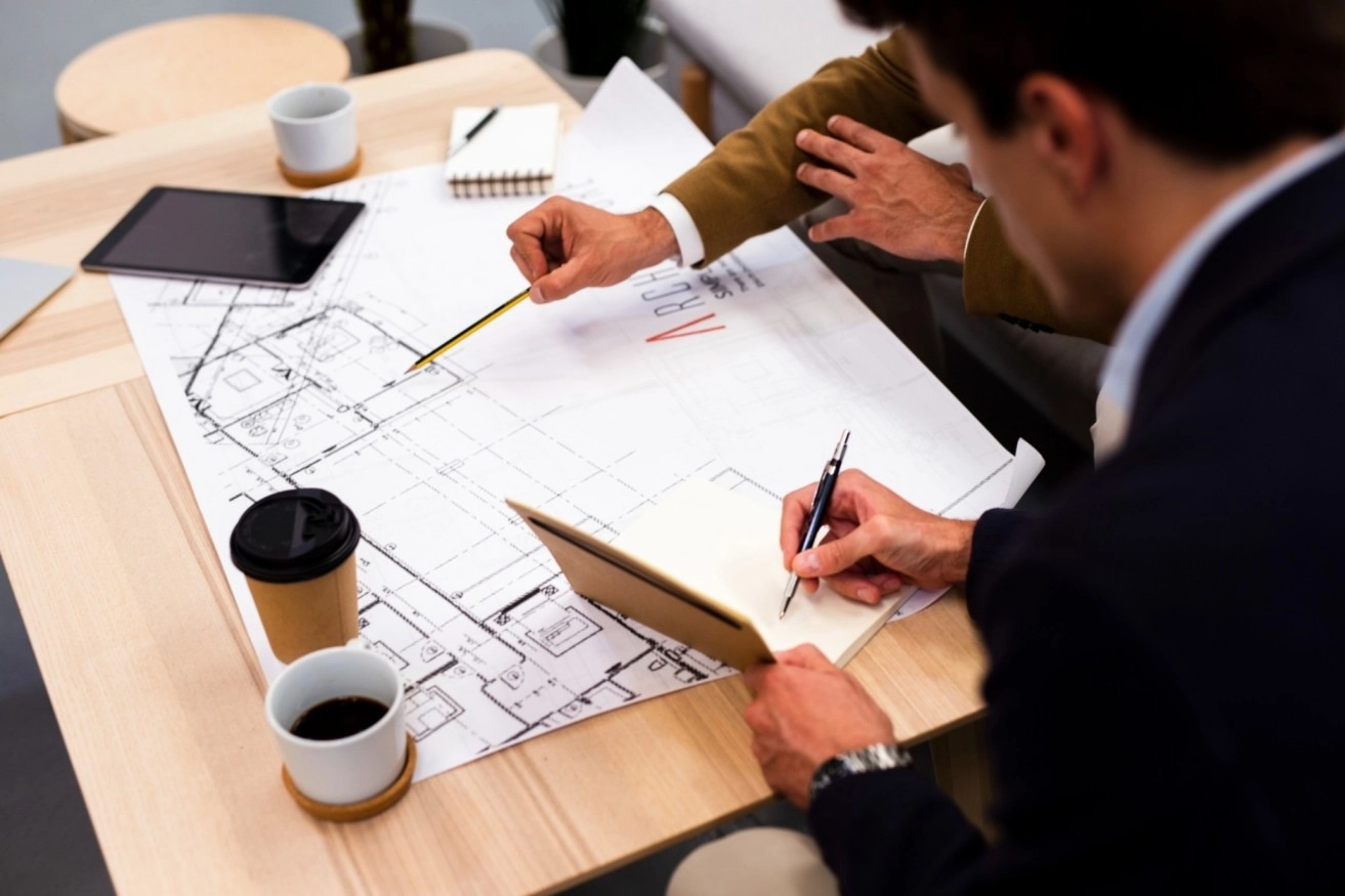 The Construction Decisions That Quietly Shape Real Estate Returns
