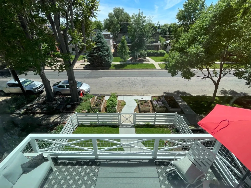 The Denver Longhouse Walkable Platt Park neighborhood near Sushi Den and Pearl Street Market.