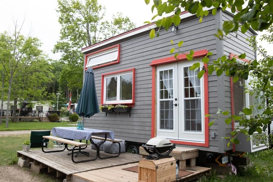 The Main Differences Between Mobile Homes and Tiny Homes | Sustainable Homes Colorado -
