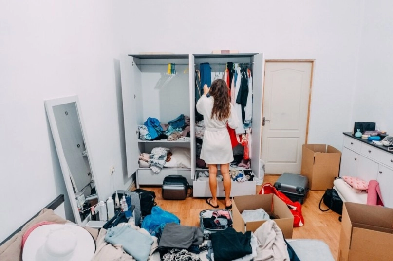 The Must-Do Cleanup Before Moving: How to Declutter Your Home Efficiently