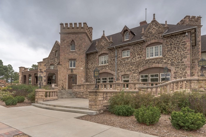 The Ultimate Guide to Buying Homes in Highlands Ranch -