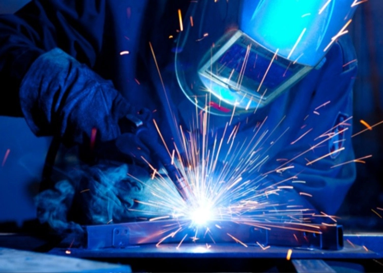 The Welding Lens That’s Changing the Way Home Flippers Work