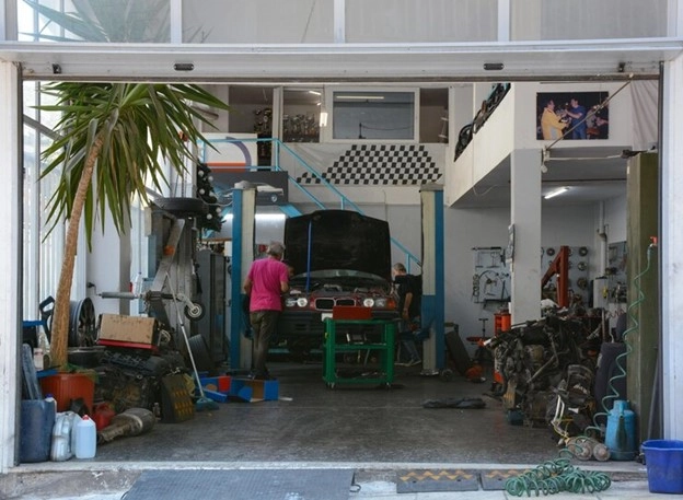 Transform Your Home Garage with Professional Epoxy Flooring in Adelaide