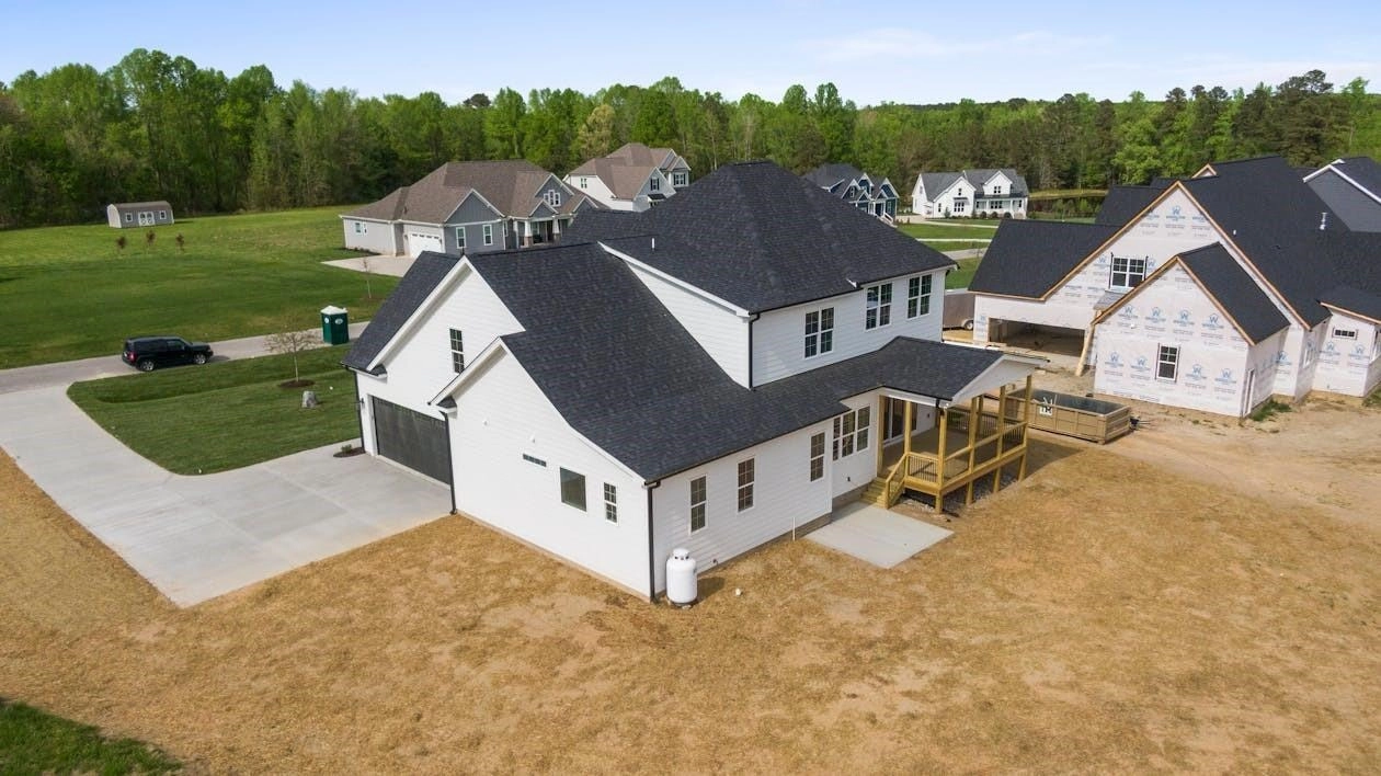 Understanding Market Trends to Maximize Real Estate Profits