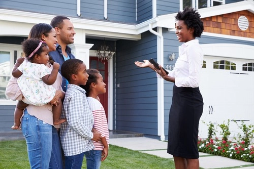 Understanding the Challenges for Selling or Purchasing a Toronto Residency -