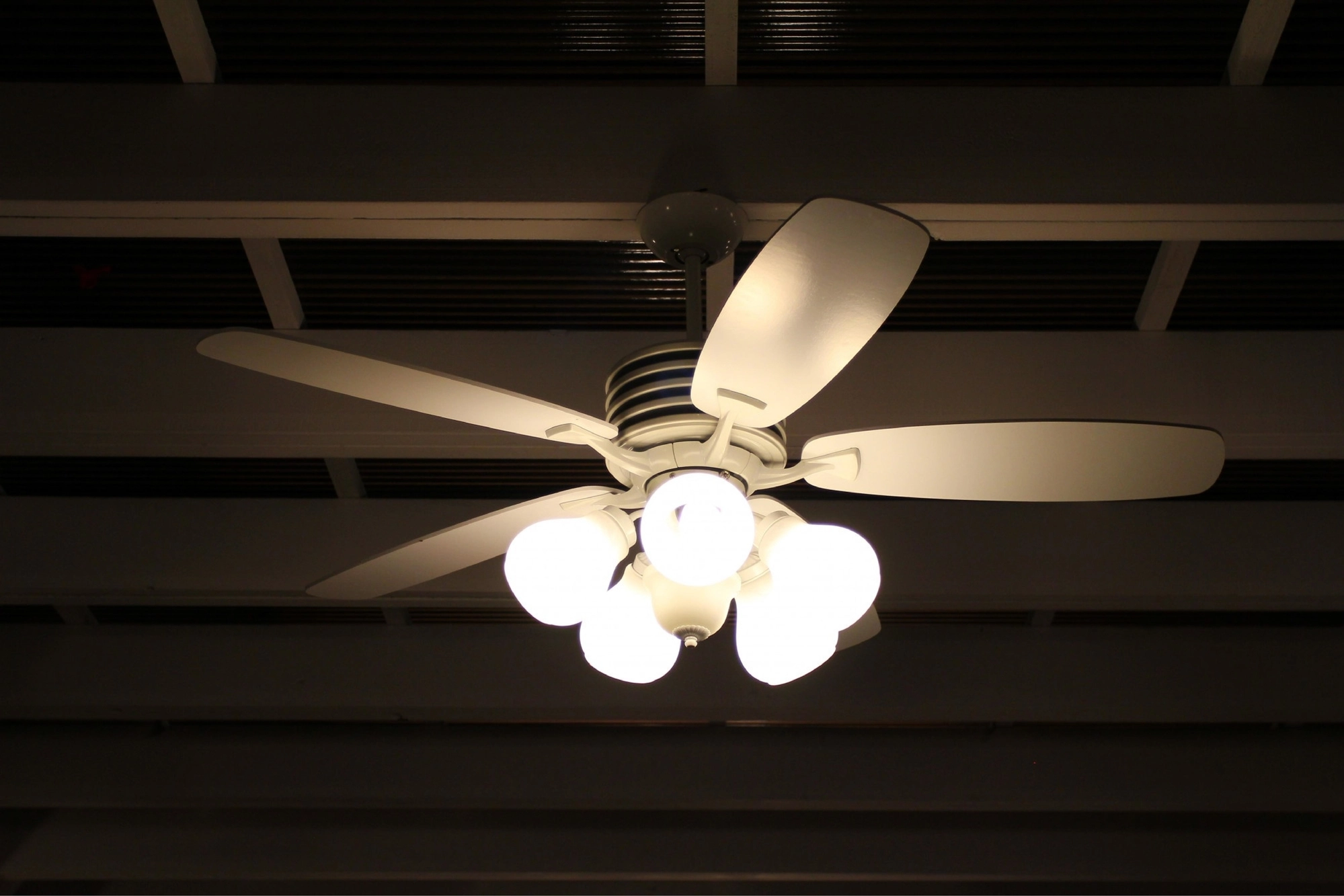 Ceiling Fans Lower Energy Bills