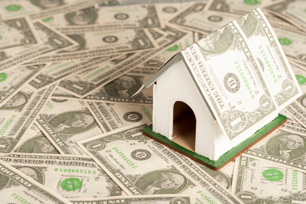 Why Cash Home Buyers Offer the Best Solution for Homeowners Dealing with Foreclosure