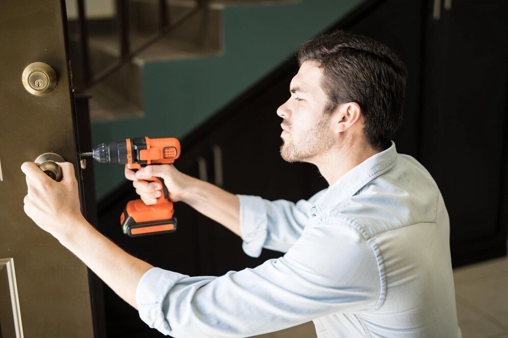 10 Surprising Ways a Tacoma Locksmith Can Save Your Day