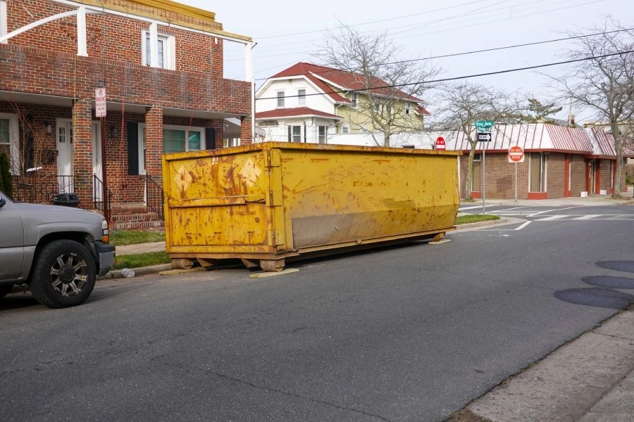 3 Great Environmental Benefits of Renting a Dumpster