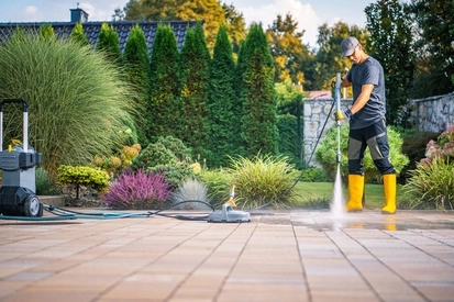 4 Common Mistakes to Avoid When Pressure Washing Your Property