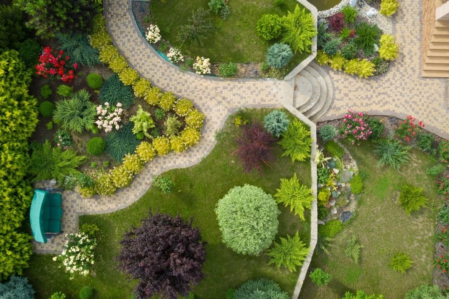 5 Tips for Designing a Protective Garden Landscape