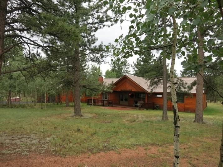 BEAUTIFUL 2,400 SQUARE FOOT STUNNER IN BAILEY, CO! NOT ONLY IS IT GORGEOUS IT IS A HUD HOME AND O...
