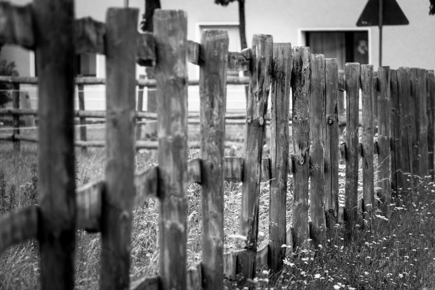 Choosing Your Best Fence Company In Overland Park, Kansas