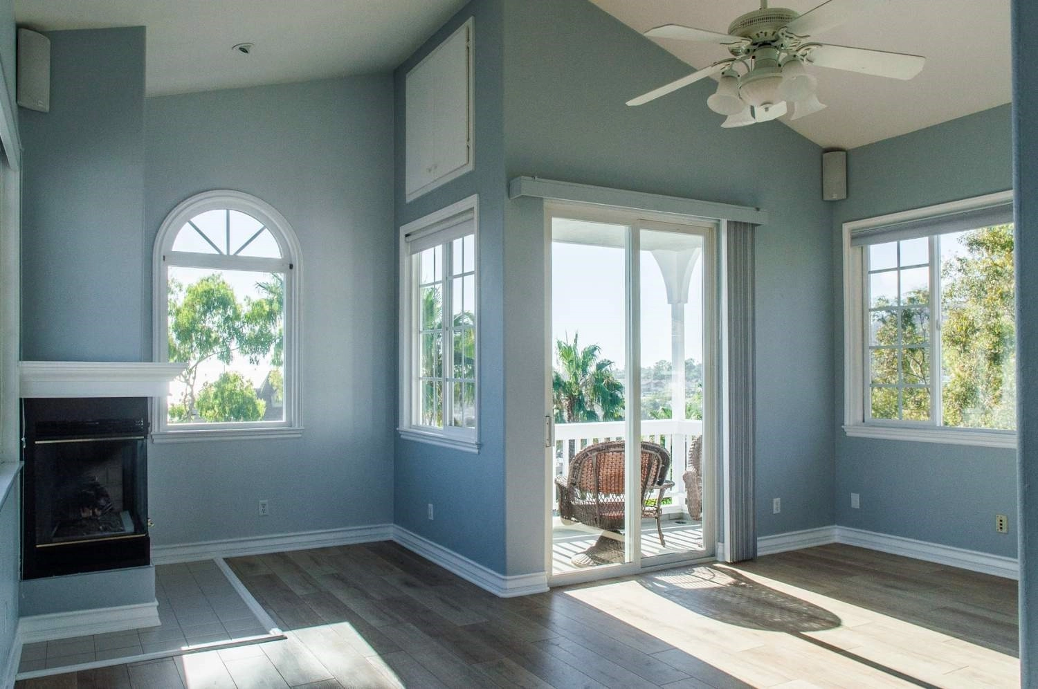 Curb Appeal That Sells: How Windows and Doors Lift Home Value In Ottawa