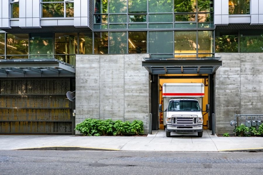 Do Apartment Buildings Have Loading Docks?