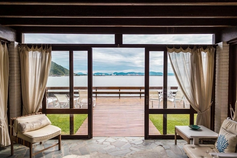 Enhance Your Home with Custom Curtains