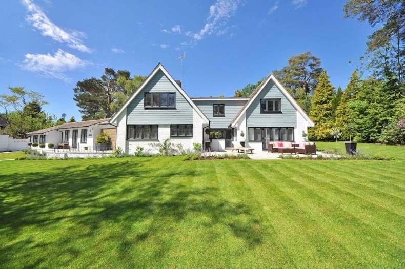 Guide to Upgrading Your Home's Exterior Features -