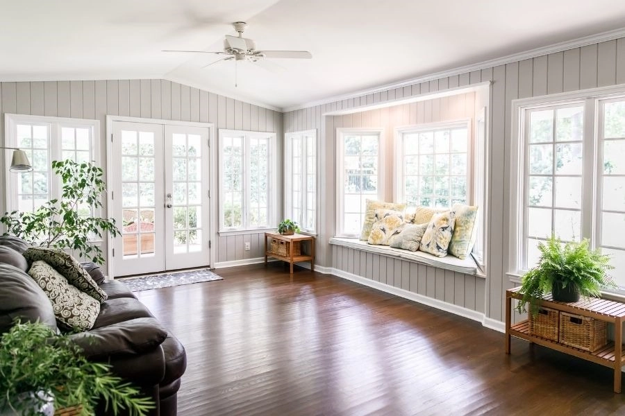 How To Keep Your Sunroom Warm in the Colder Seasons in Colrado -