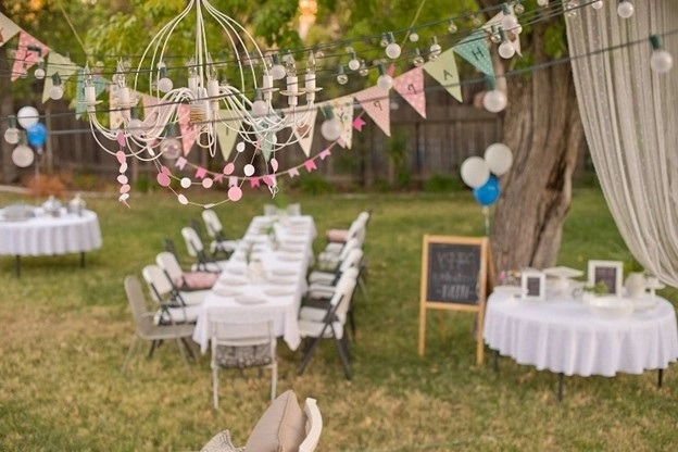 Outdoor party decor ideas that will impress your guests -