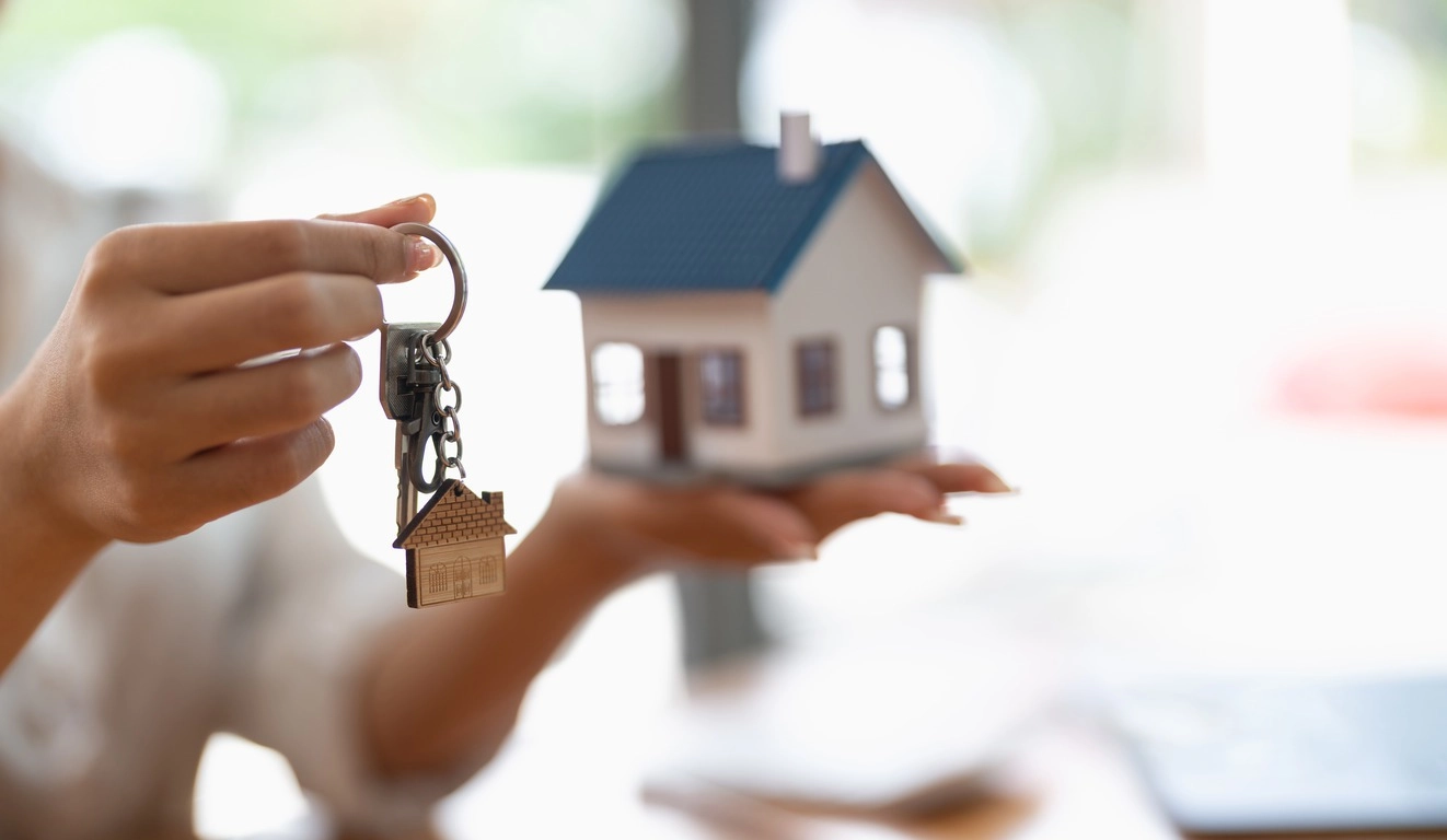 Overcoming Challenges: Struggles in Selling Your Old House Fast