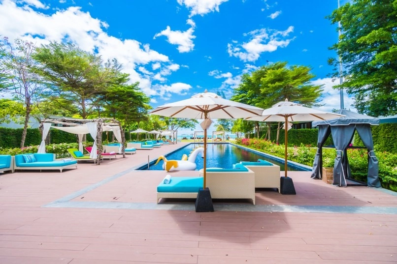 Spring Into the Season With a Spring Pool Party