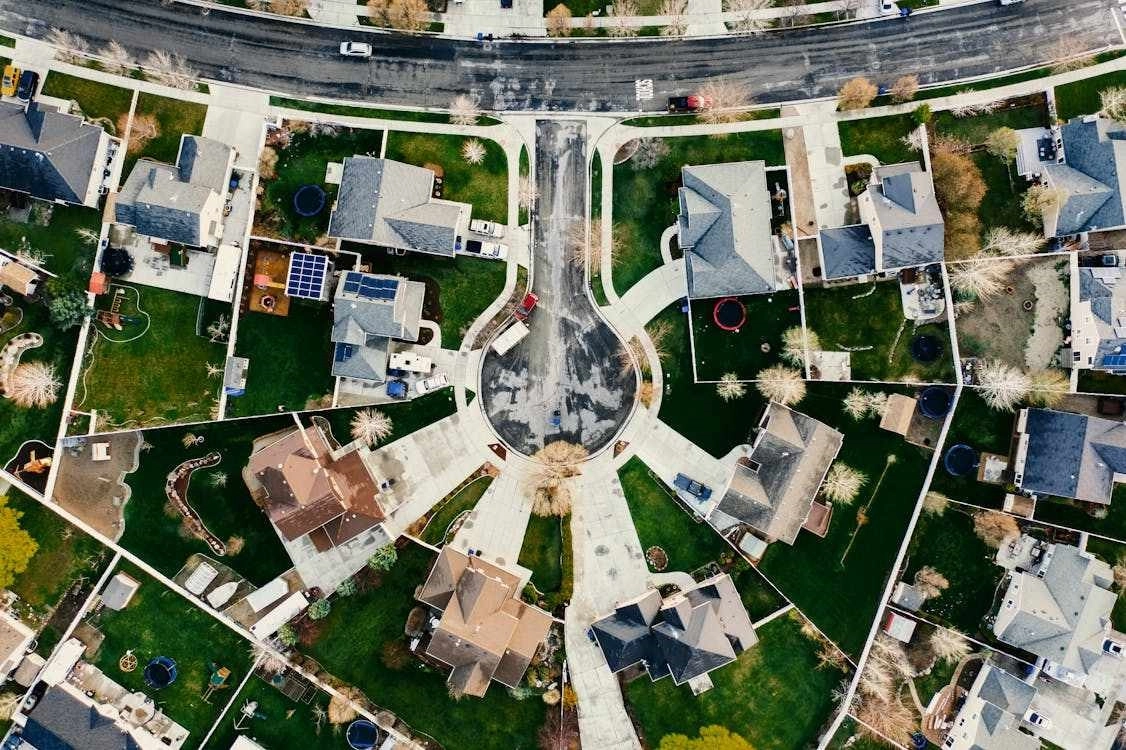 Strategies to Attract Cash Buyers in Gentrified Neighborhoods -