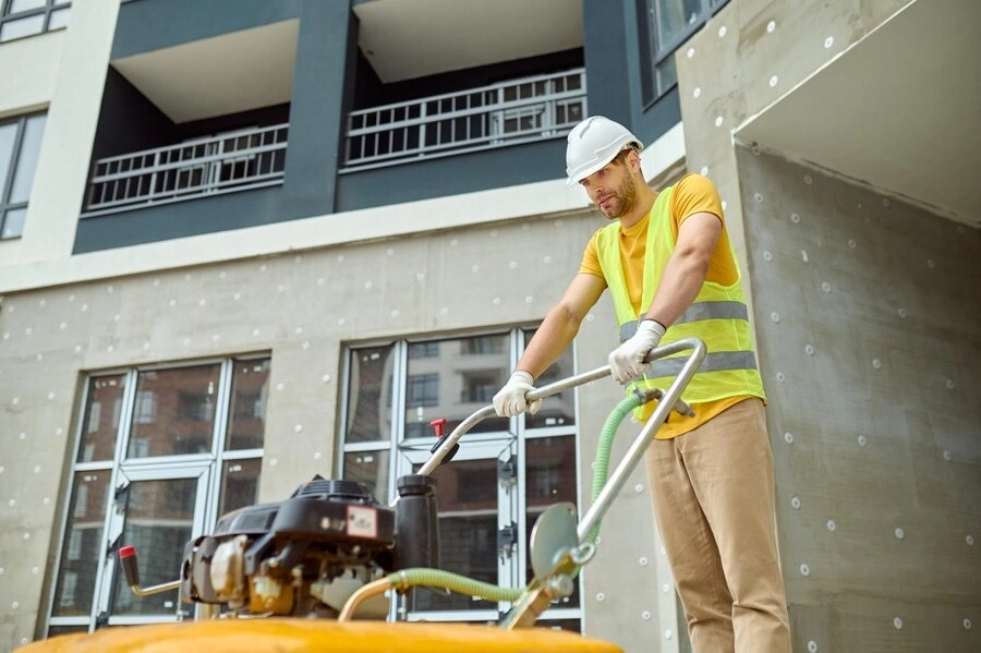 The 6 Best Balcony Cleaners for Commercial Buildings -