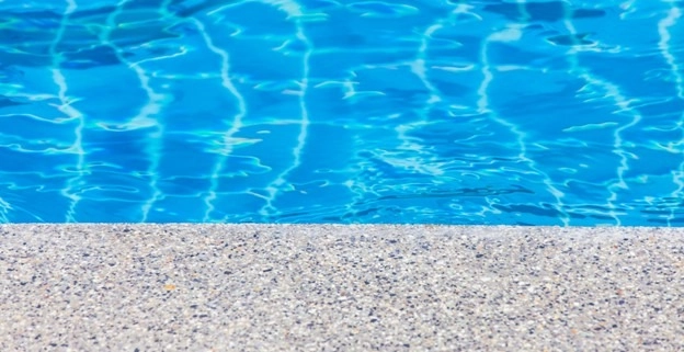 The Rise of Zero-Edge Pools: Modern Elegance in Commercial Spaces