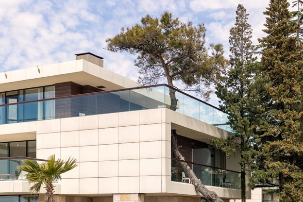 Tips for Creating Homes That Are Both Green and Grand