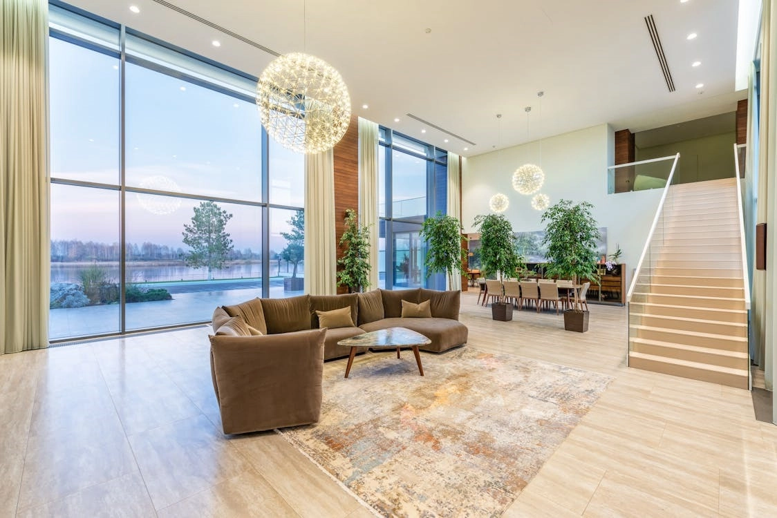 Unique Hardwood Floor Installation Patterns for Your Home -