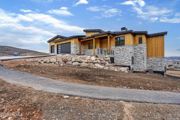 Modern Luxury Meets Mountain Living: A Look Inside 872 High Country Ln, Francis, Uta