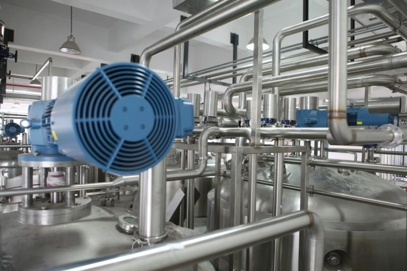 Why Industrial Fans Are a Must-Have for Warehouses, Factories, and Workshops