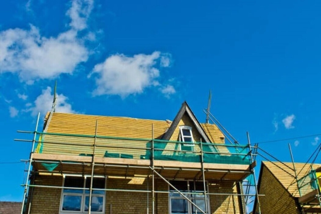 What Happens During a Professional Full Roof Replacement Project?