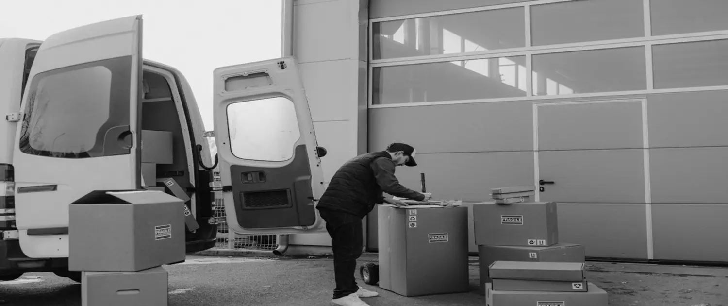 Packing, Storing, and Settling In: A Homeowner's Guide to a Smooth Move