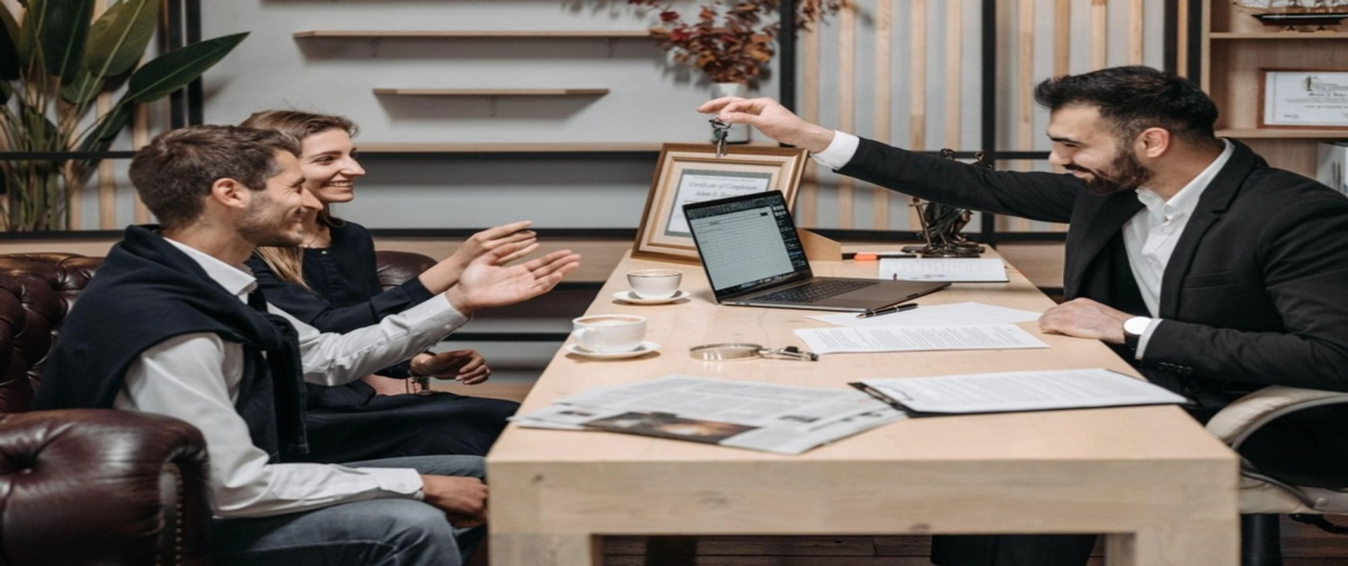When Moving to a Full Service Model Makes Sense for Your Real Estate Business