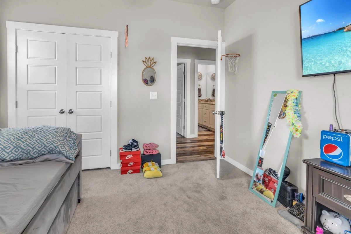 76 Paris Ave, Durant, OK – photo 8