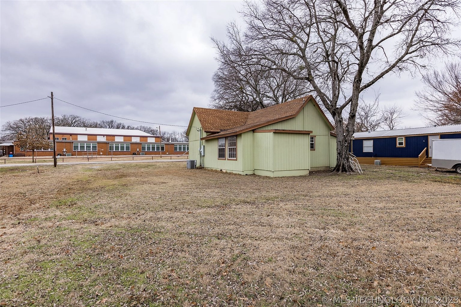Back of house at 106 Umsted Avenue, Colbert OK