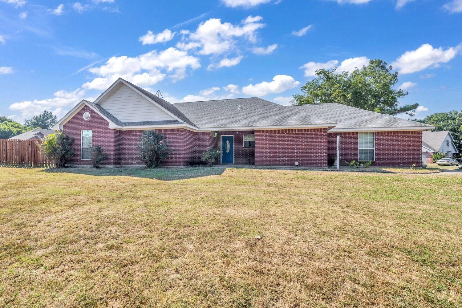 3 bed 2 bath home sold at 5223 Martin Street, Durant, OK | Love My Texoma Home Team