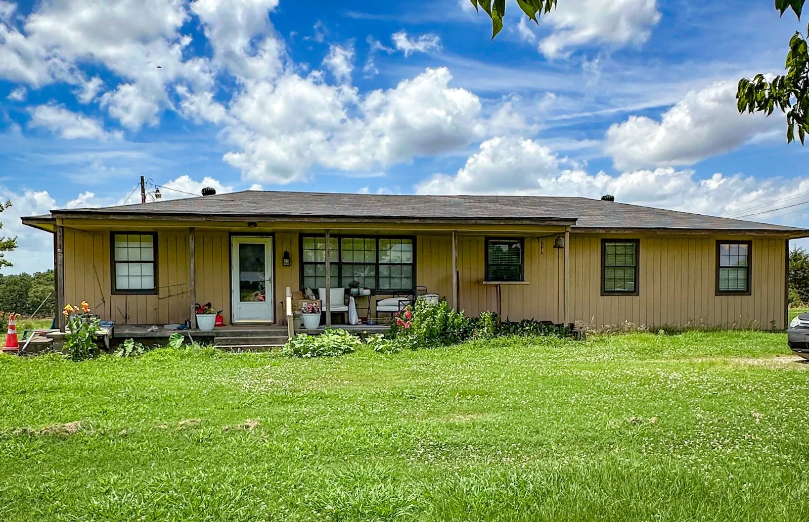 1682 Lemonhill Rd, Calera, OK – 3 bed 2 bath home on one acre