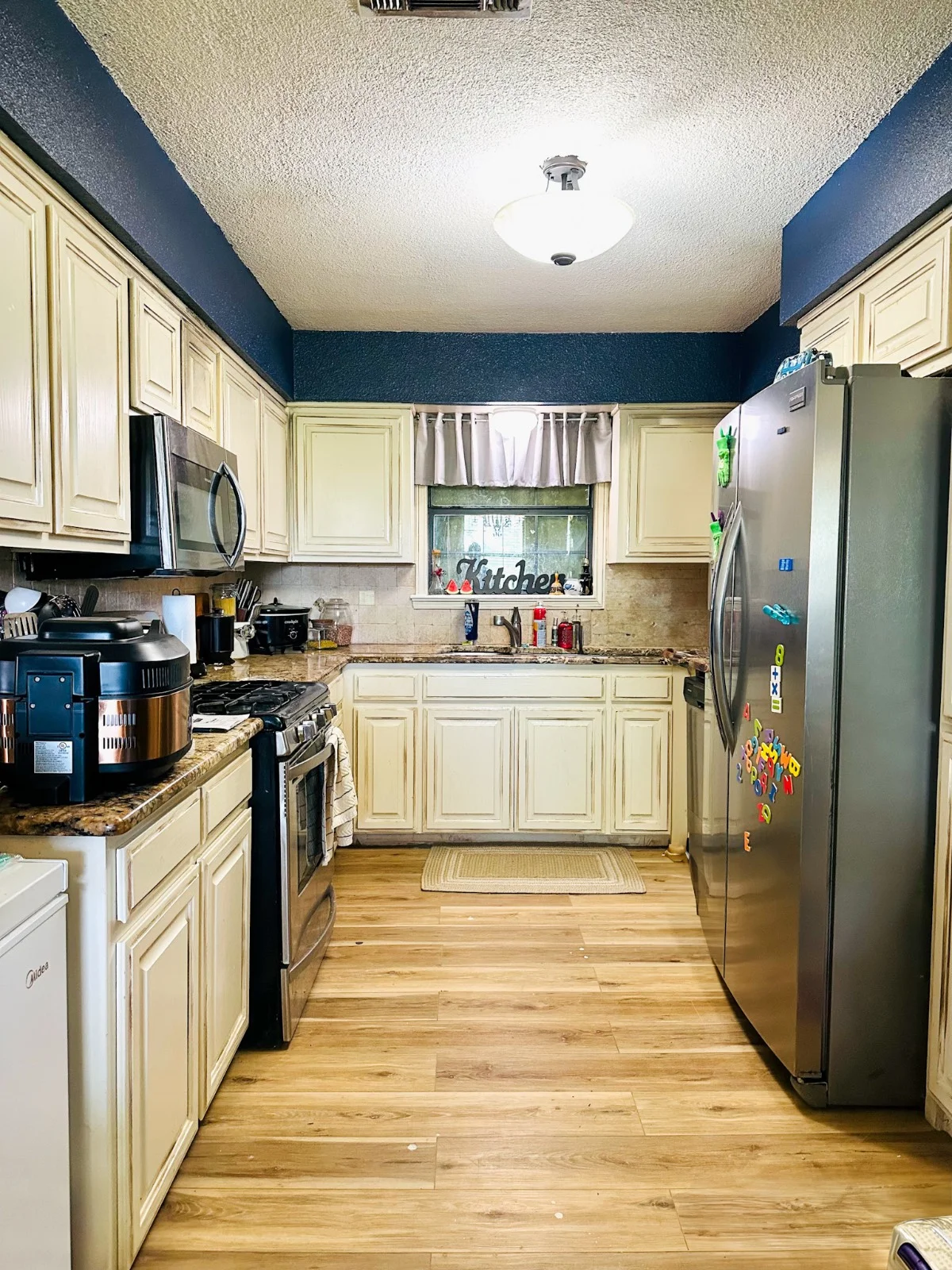 1682 Lemonhill Rd, Calera, OK – kitchen with granite counters