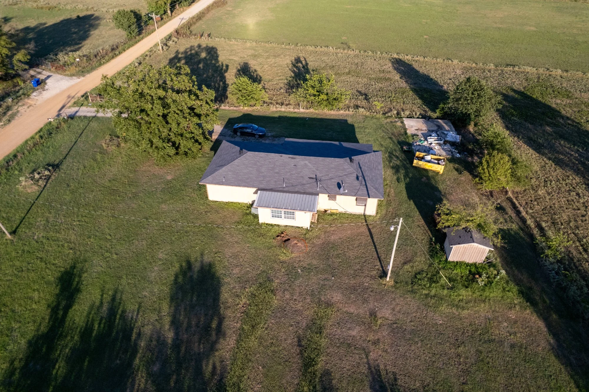 1682 Lemonhill Rd, Calera, OK – aerial view of the home and one-acre lot