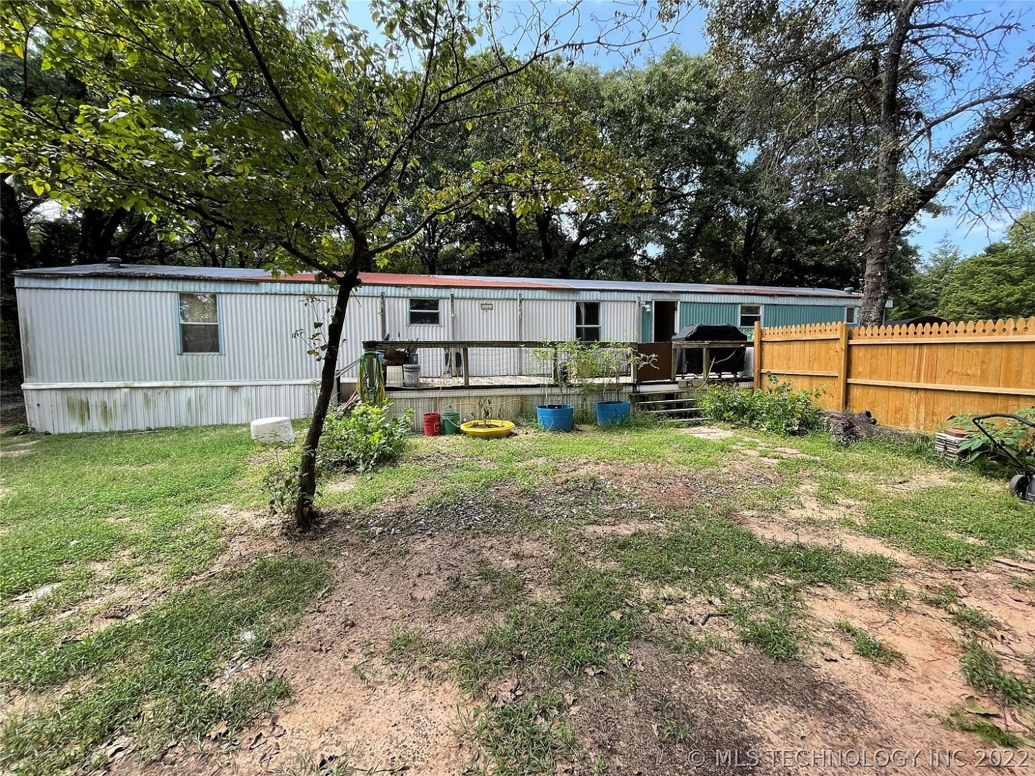 190 Cummins Lane Colbert OK - side of house