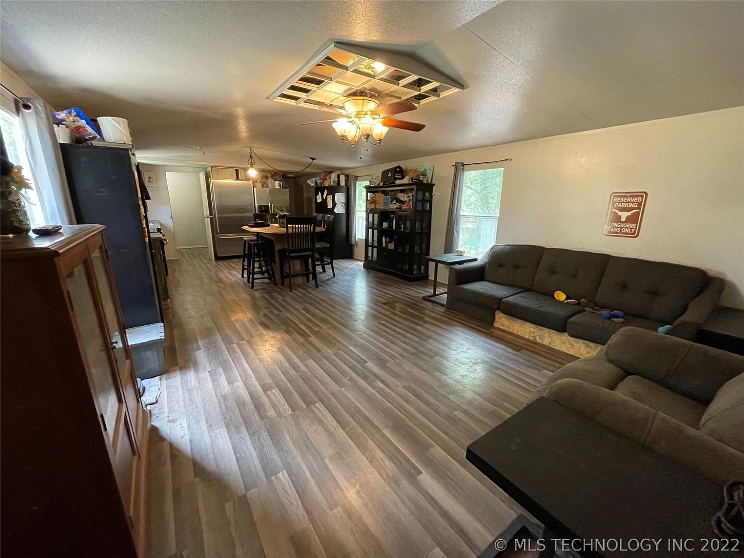 190 Cummins Lane Colbert OK - living room