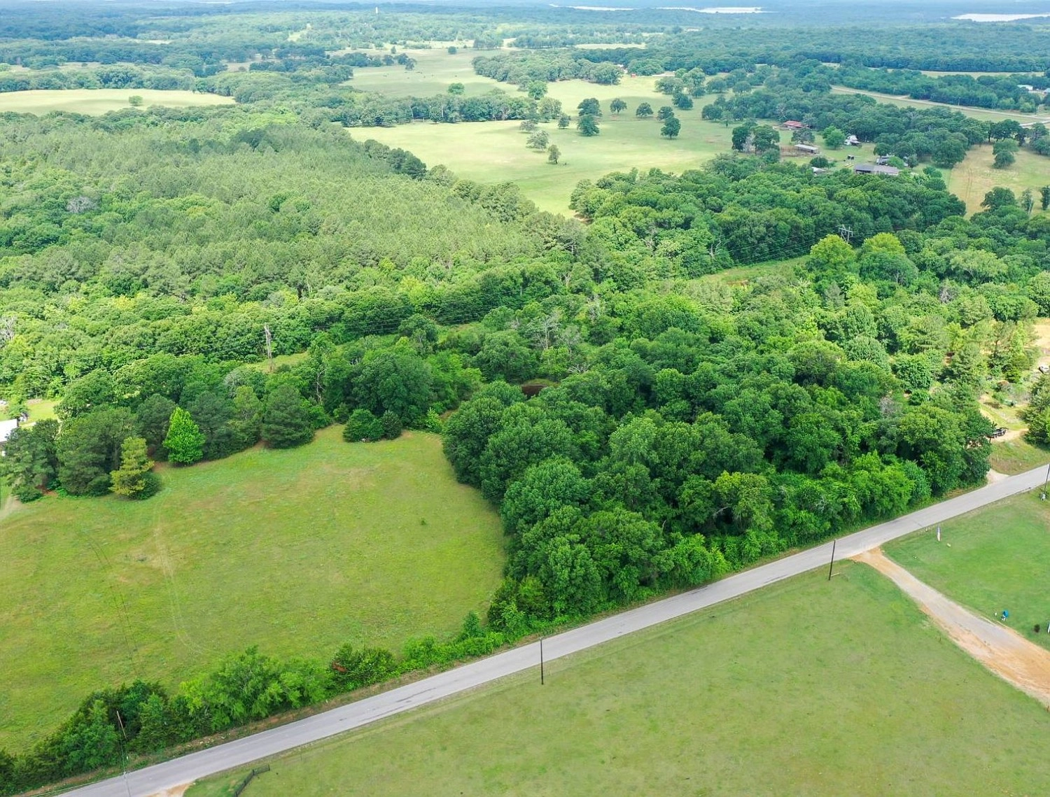 000 Leavenworth Trail Mead OK - aerial view