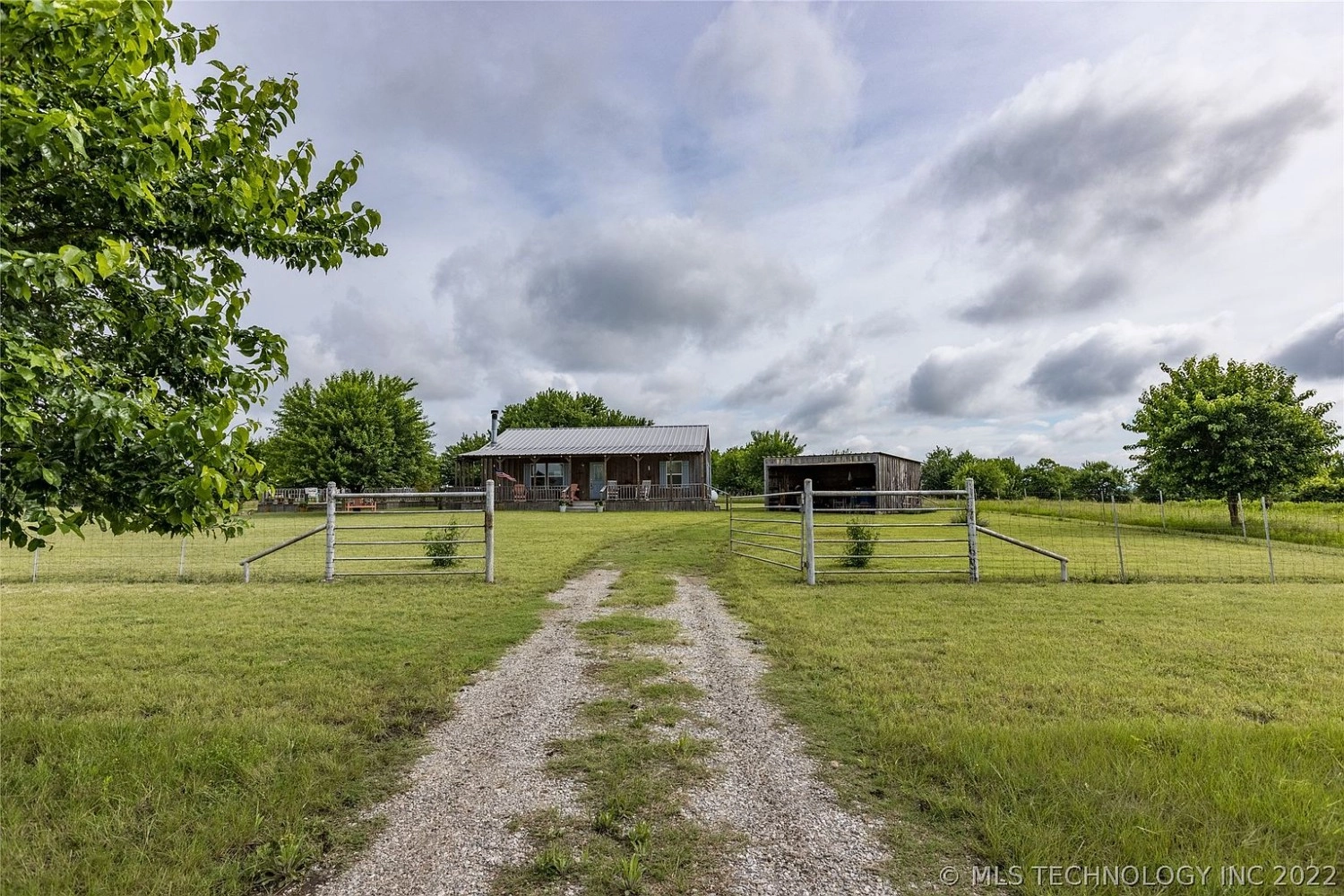 16934 State Hwy 78 Kenefic OK - yard