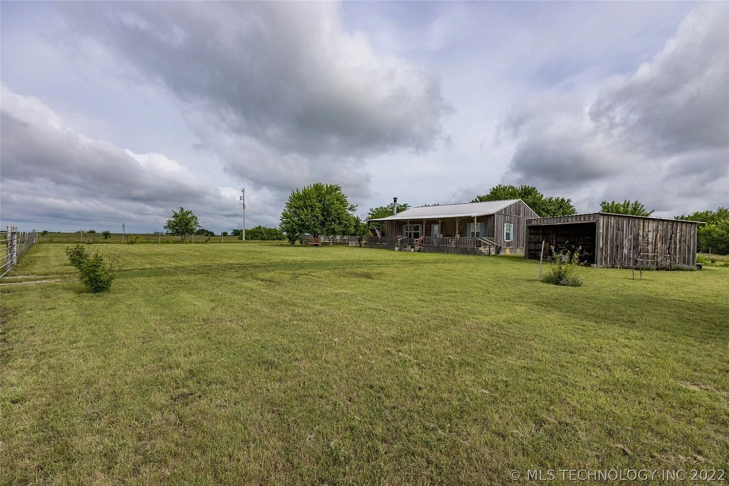 16934 State Hwy 78 Kenefic OK - yard