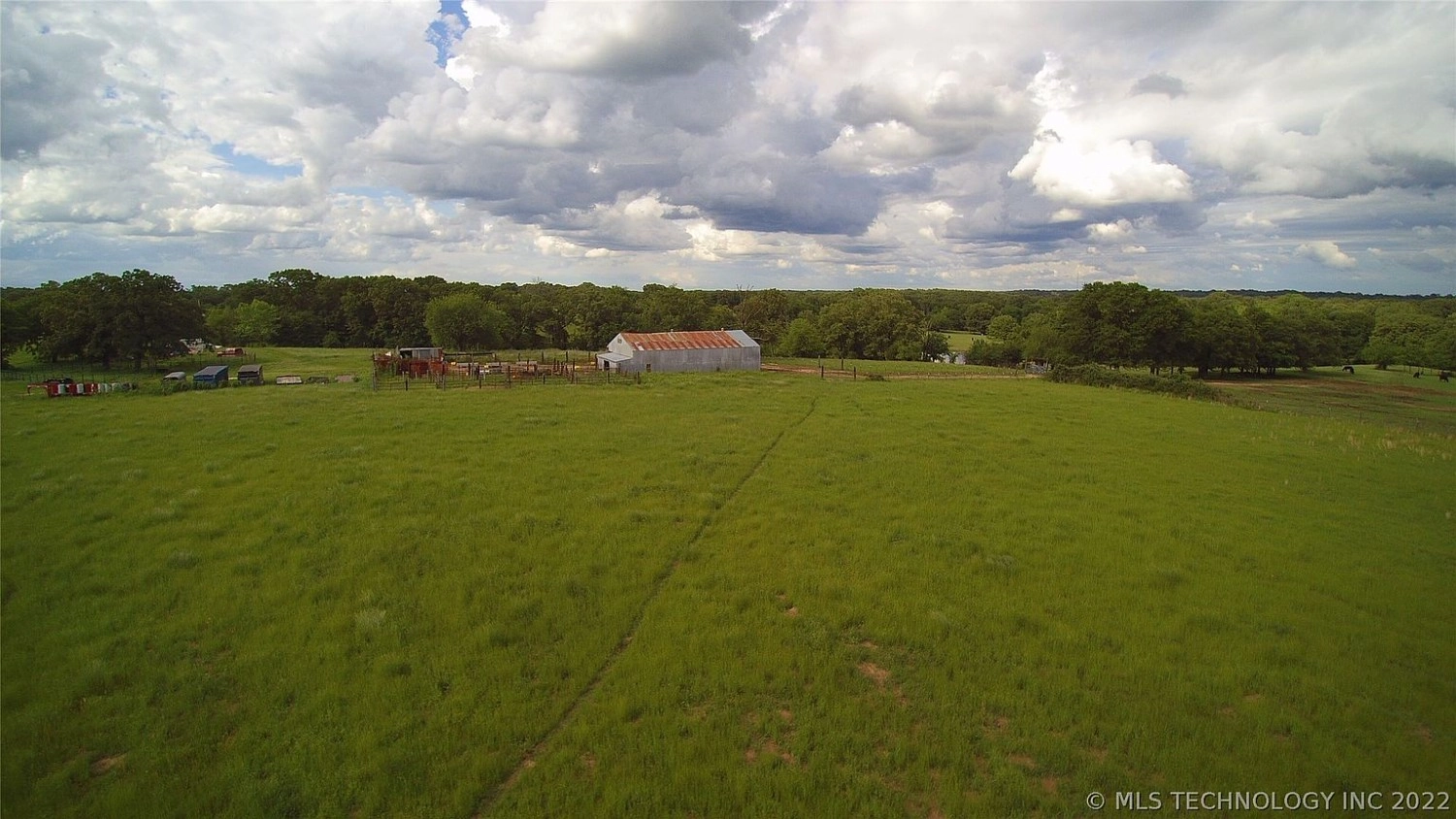 125 Allison Road Atoka OK - yard